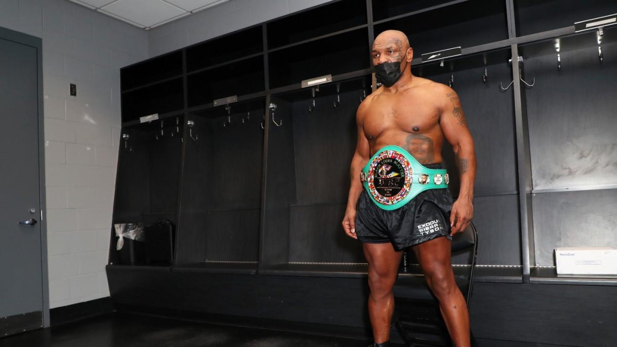 Regreso. El 28 de noviembre pasado Iron Mike volvió al ring ante Roy Jones Jr. con quien terminó empatando.