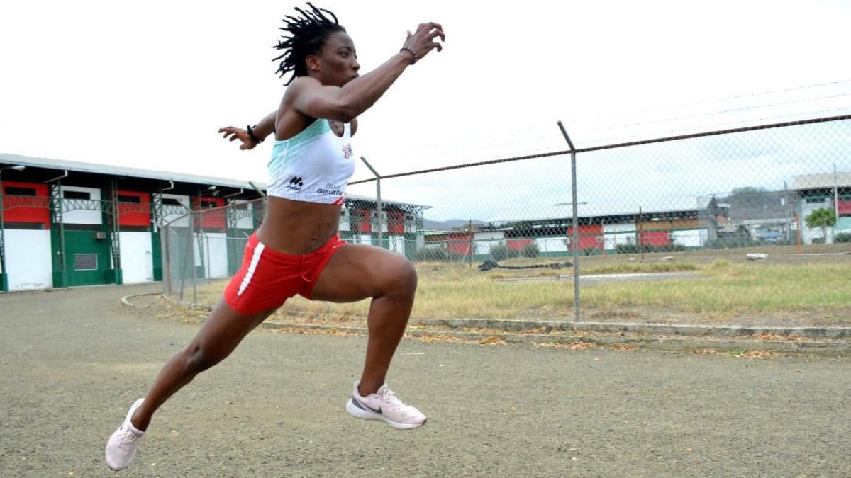 Marcas. El mejor registro de Zaldívar es de 14.05, logrado en 2019; en 2016 saltó 14.51.