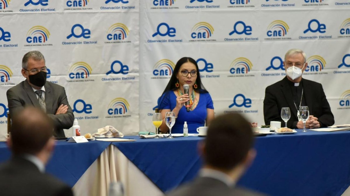 Este 29 de enero las autoridades del CNE se reunieron con los representantes del Cuerpo Diplomático acreditado en Ecuador para explicarles el avance del proceso.