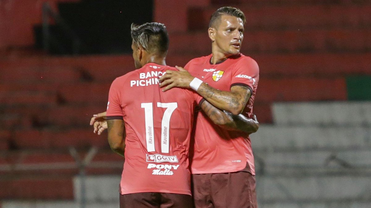 Garcés marcó el primer tanto para Barcelona.