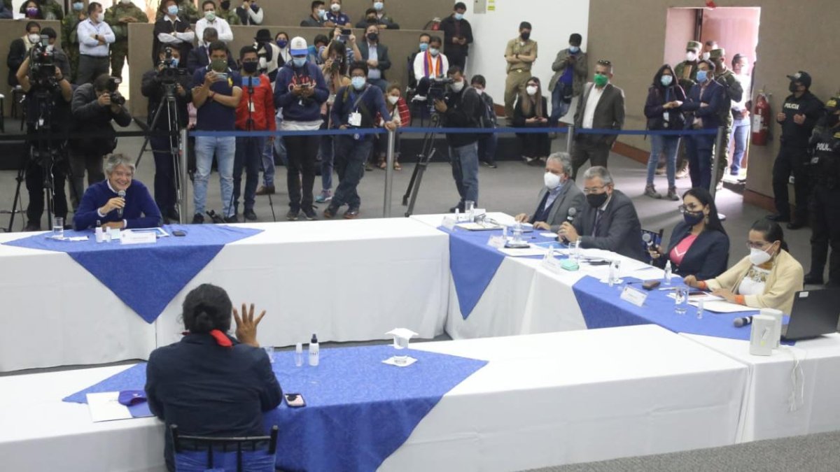 El pedido de recuento de votos se formalizó un días después del encuentro entre Yaku Pérez y Guillermo Lasso en el CNE