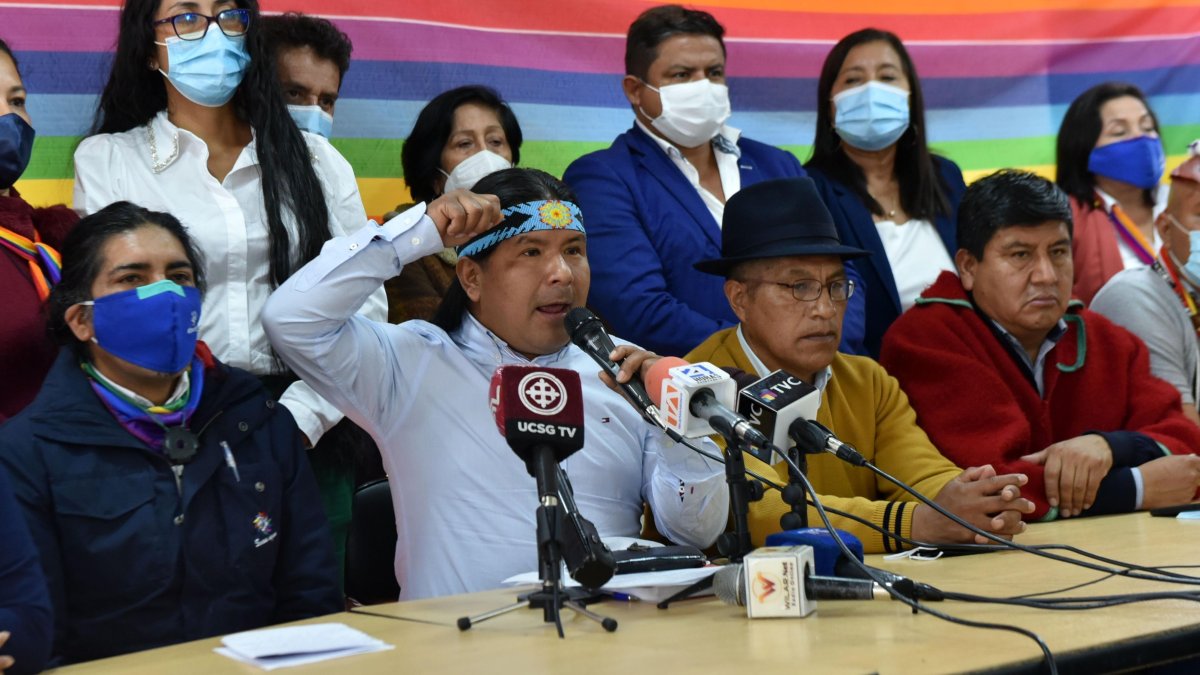 Yaku Pérez (i) participó del Consejo Político del movimiento Pachakutik.