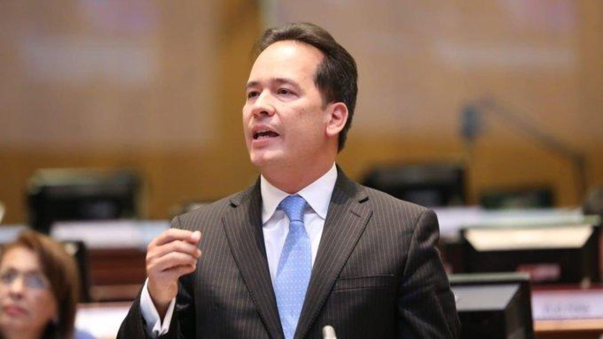 Henry Cucalón asumió el cargo de ministro de Gobierno en febrero de 2023, tras la renuncia de Francisco Jiménez.