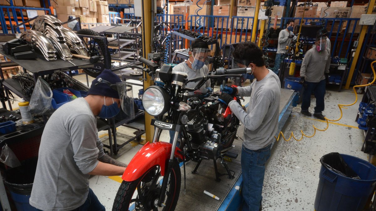 Mercado. En Ecuador también se ensamblan motocicletas que se distribuyen en el mercado local.