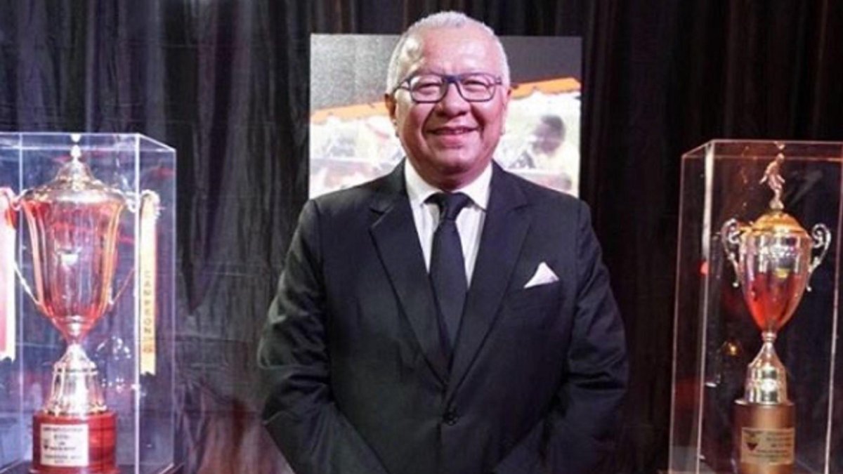 El comunicador es hipertenso. No lo intubaron.