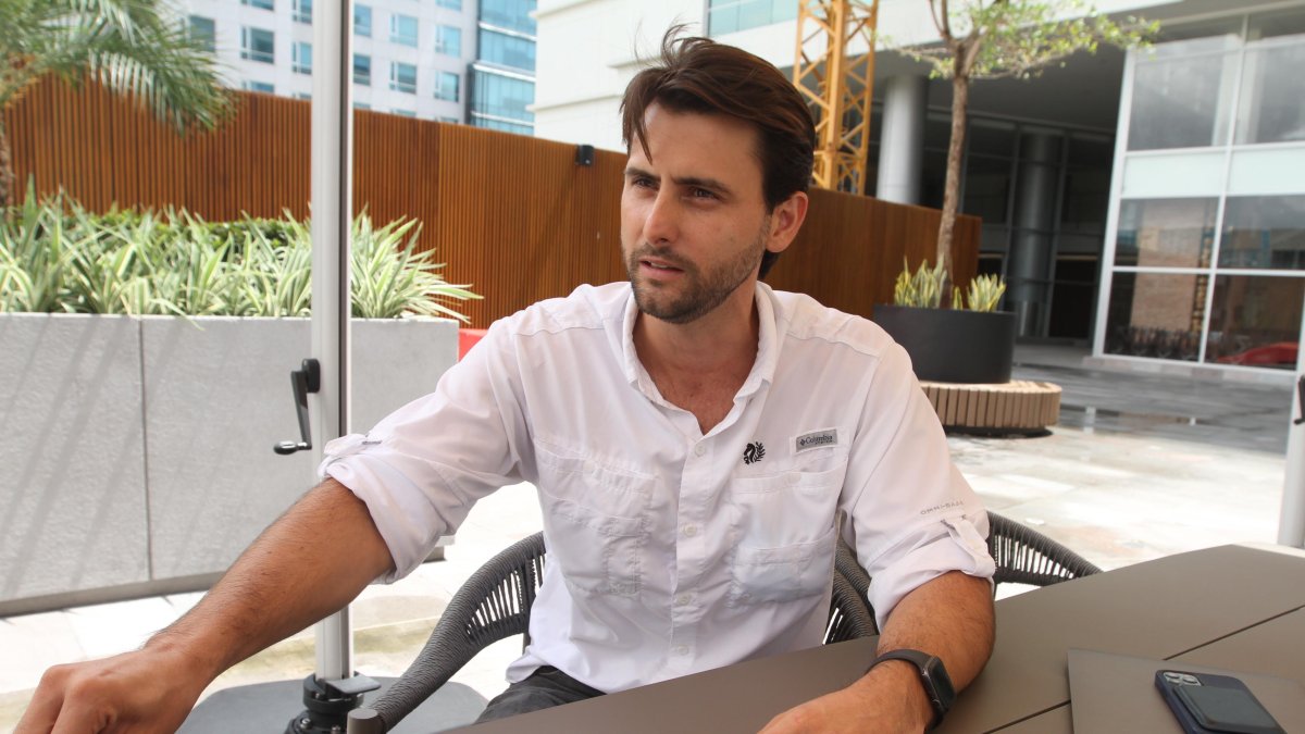 Niels Olsen está al frente de la cartera de Turismo. Mencionó que el reglamento queda suspendido.