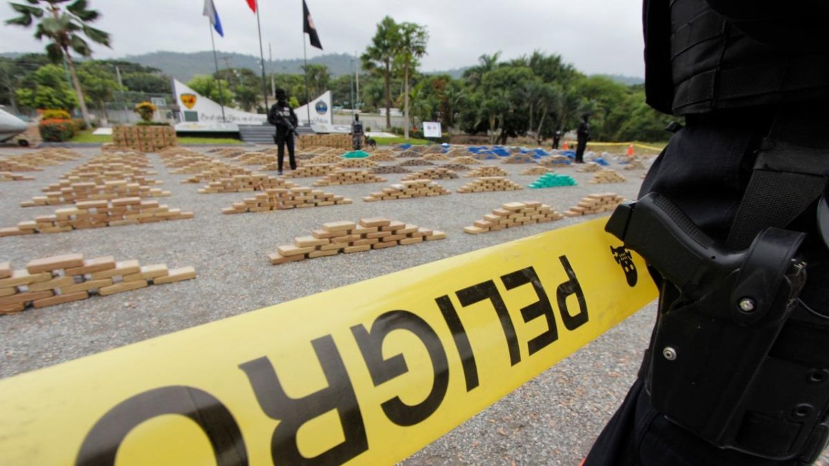 Intercambios. Estos grupos criminales de Europa oriental controlan el 40 % del tráfico de sustancias estupefacientes en el mundo.