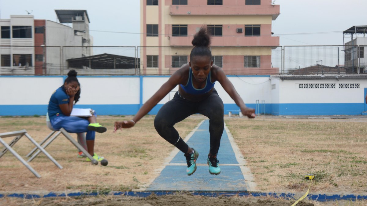 Trabajo. La guayaquileña de 18 años volvió recién a la competencia oficial en marzo en el Grand Prix Mundial, en Túnez. Ya logró medalla paralímpica.