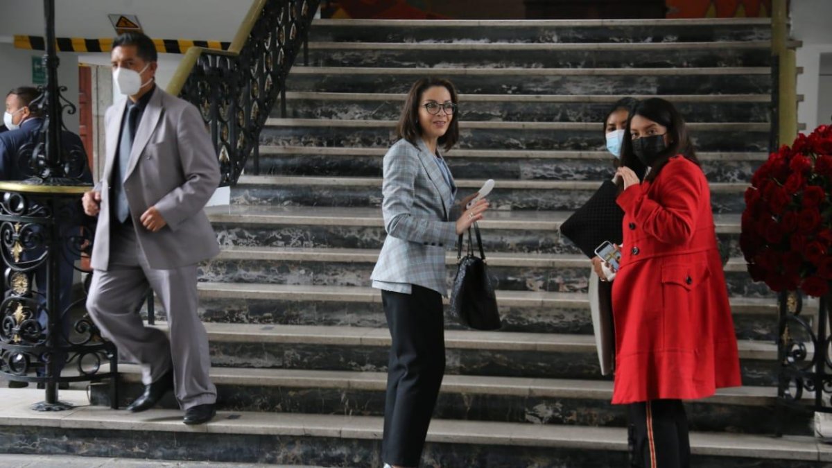 La ministra de Salud, Ximena Garzón, dio detalles del proceso de vacunación luego de una reunión con el presidente Guillermo Lasso.