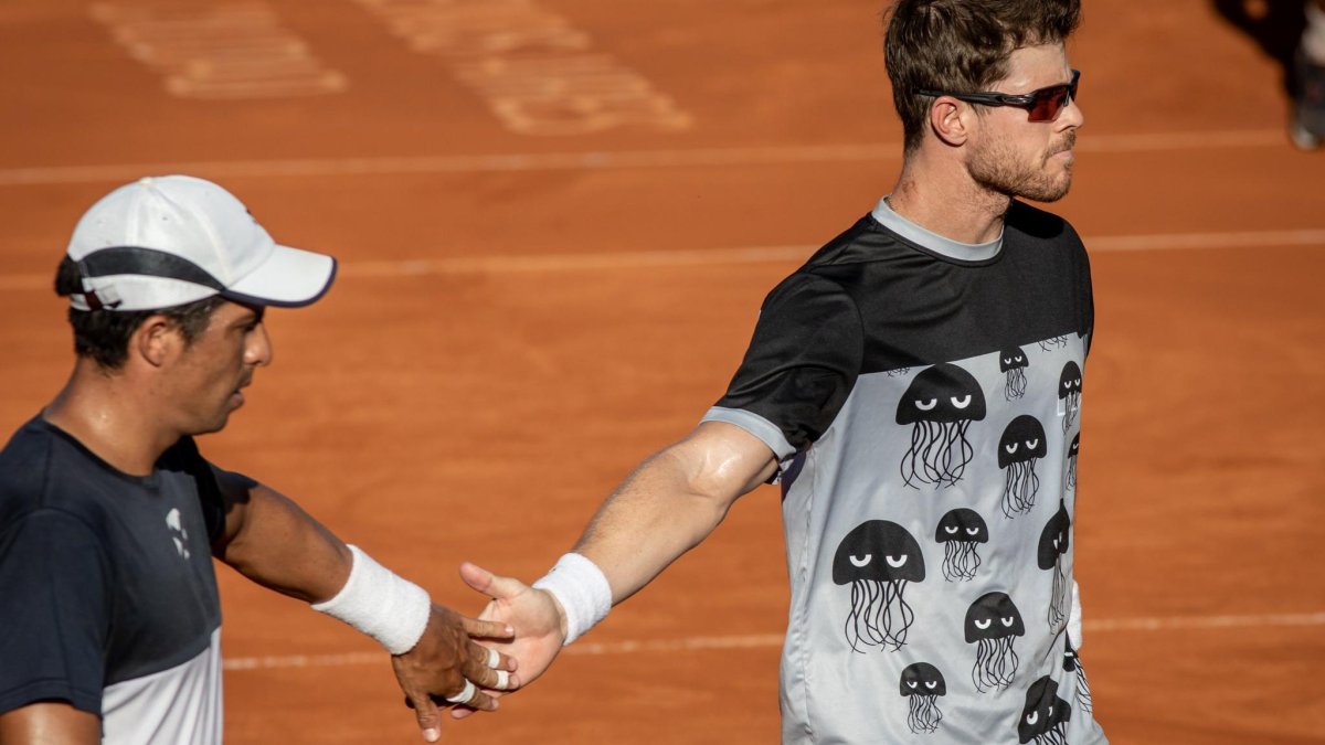 Escobar (i) y Behar terminaron cediendo su partido de primera ronda.