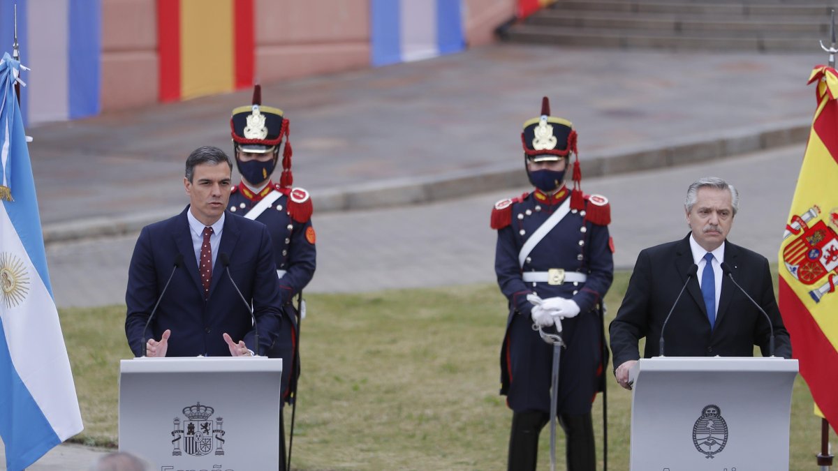 Alberto Fernández, presidente argentino, genera polémica al atribuir ...