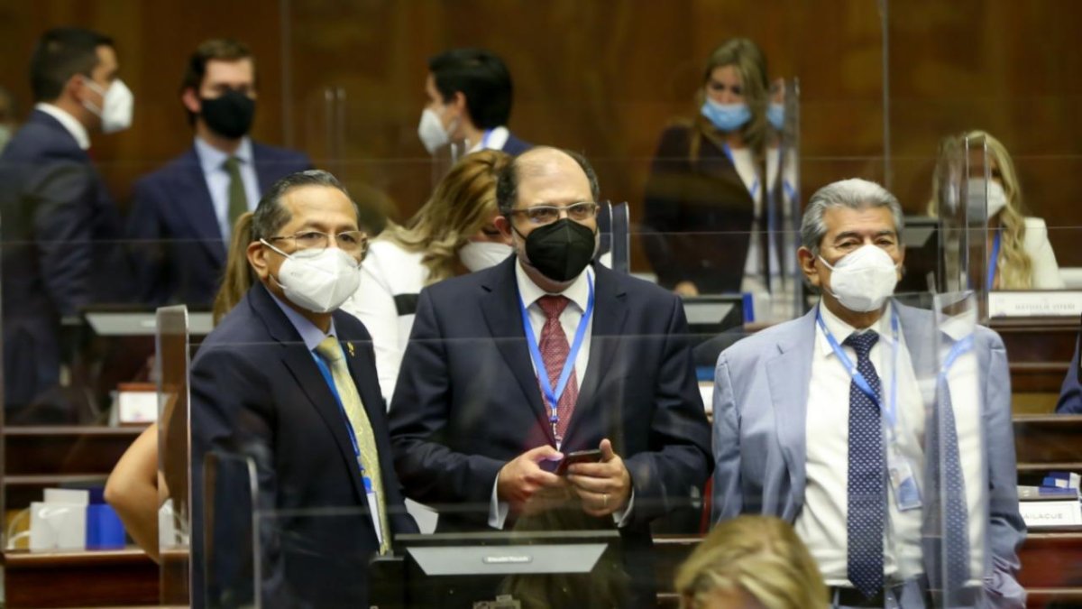Pleno. Los asambleístas del PSC esperan poder presentar la moción para la investigación la semana entrante.