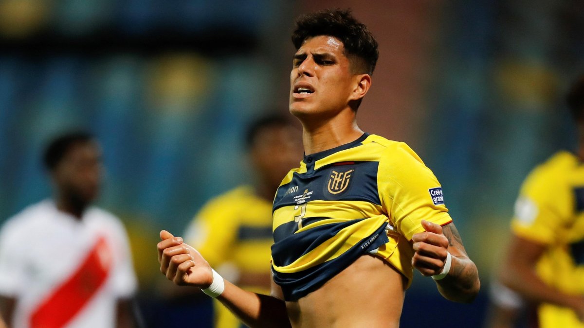 Piero Hincapié es uno de los jugadores más destacados en la Tricolor, aunque también ha cometido errores