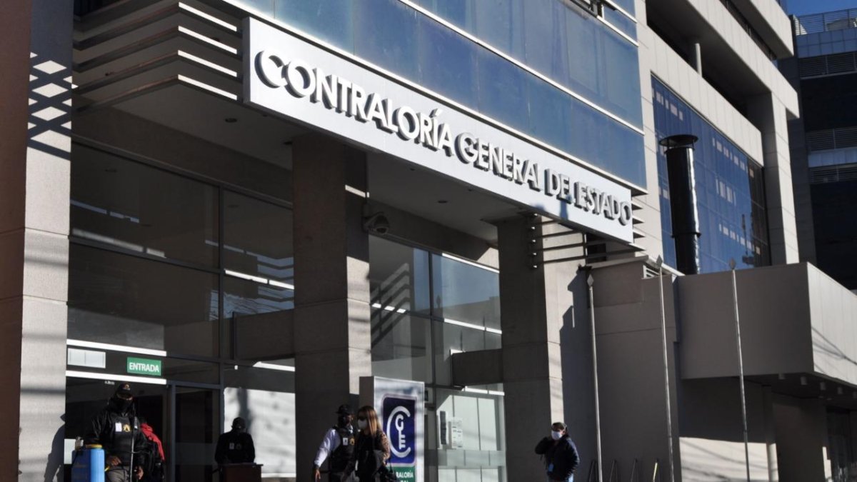 Actividades. En la Contraloría General del Estado las actividades no han parado a pesar de los inconvenientes que involucran a su principal autoridad.