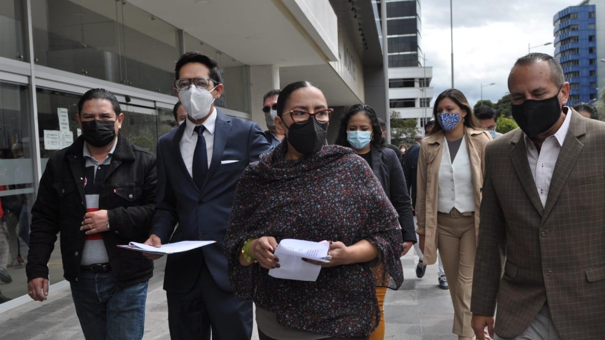 Zaida Rovira denunció que a su arribo al Consejo Judicial del Norte fue agredida verbalmente por un grupo de personas.