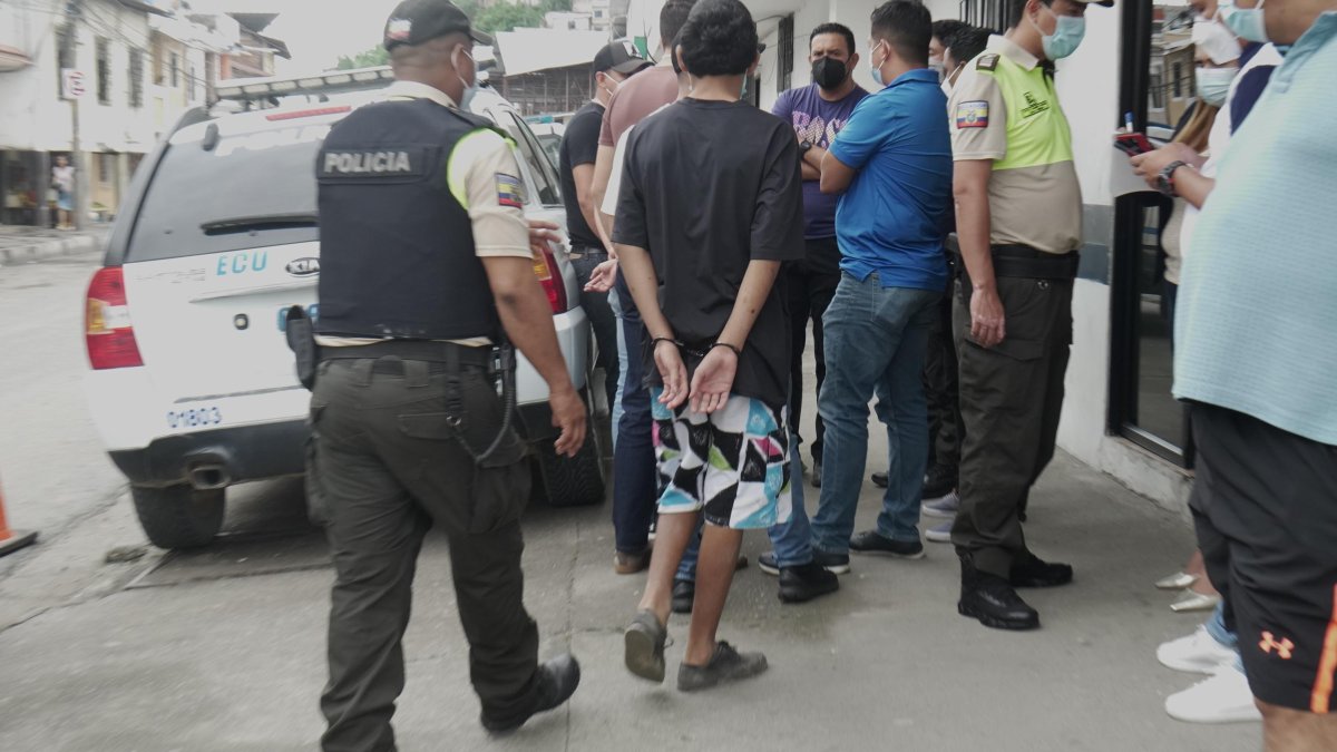 Según Sagñay, los adictos se convierten en ‘polilla’ en las cárceles; al salir se convierten en “sociópatas” que roban y matan por drogas.