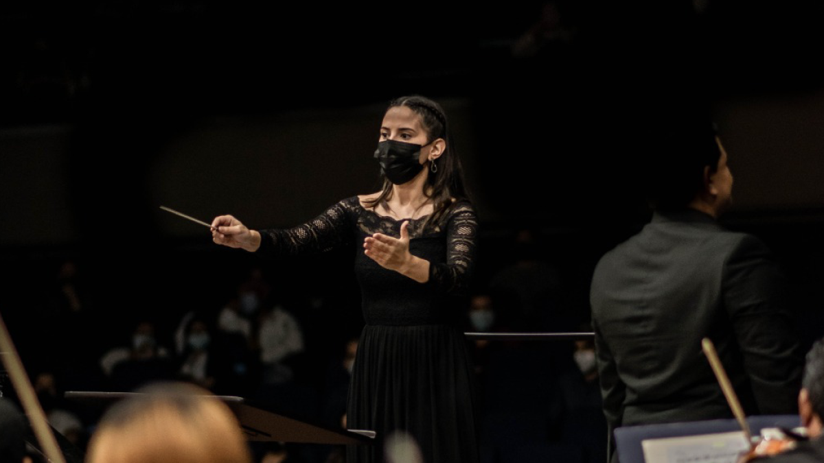 Victhoria Pérez, directora musical asistente de la Sinfónica de Guayaquil, conducirá el concierto.