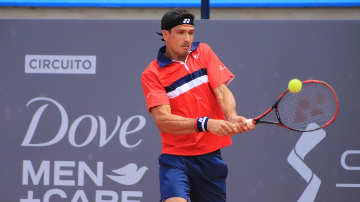 Goméz (156 ATP) venció en primera ronda al juvenil tricolor Gian Rodríguez por 6-1, 6-2. Ahora su rival será Alexis Gautier (444).