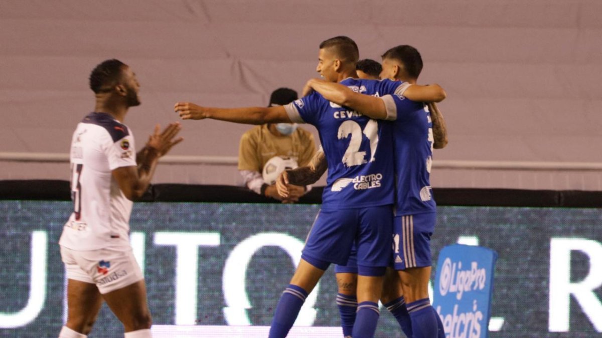 Primer Tiempo: Emelec y Liga de Quito empatan en un gran partido.