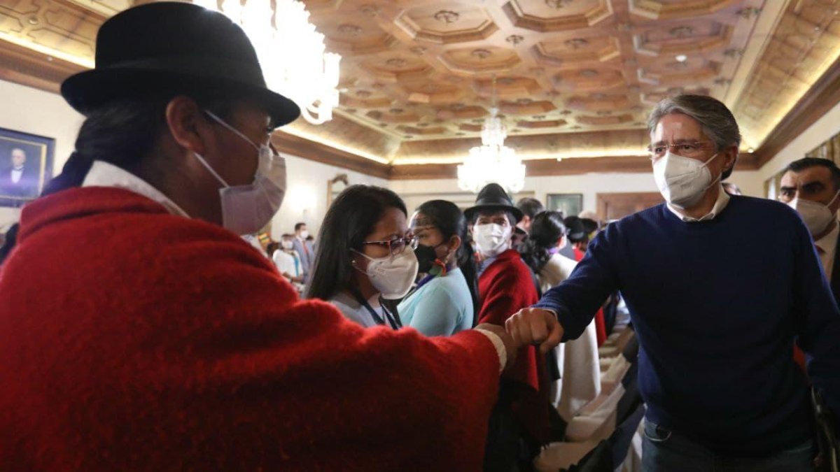 Lasso presidió, el pasado 4 de cotubre, el encuentro convocado para mantener un diálogo con la dirigencia de la Conaie.