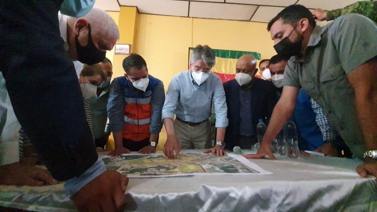 El mandatario Guillermo Lasso en la reunión que dirigió en diciembre en Zaruma.