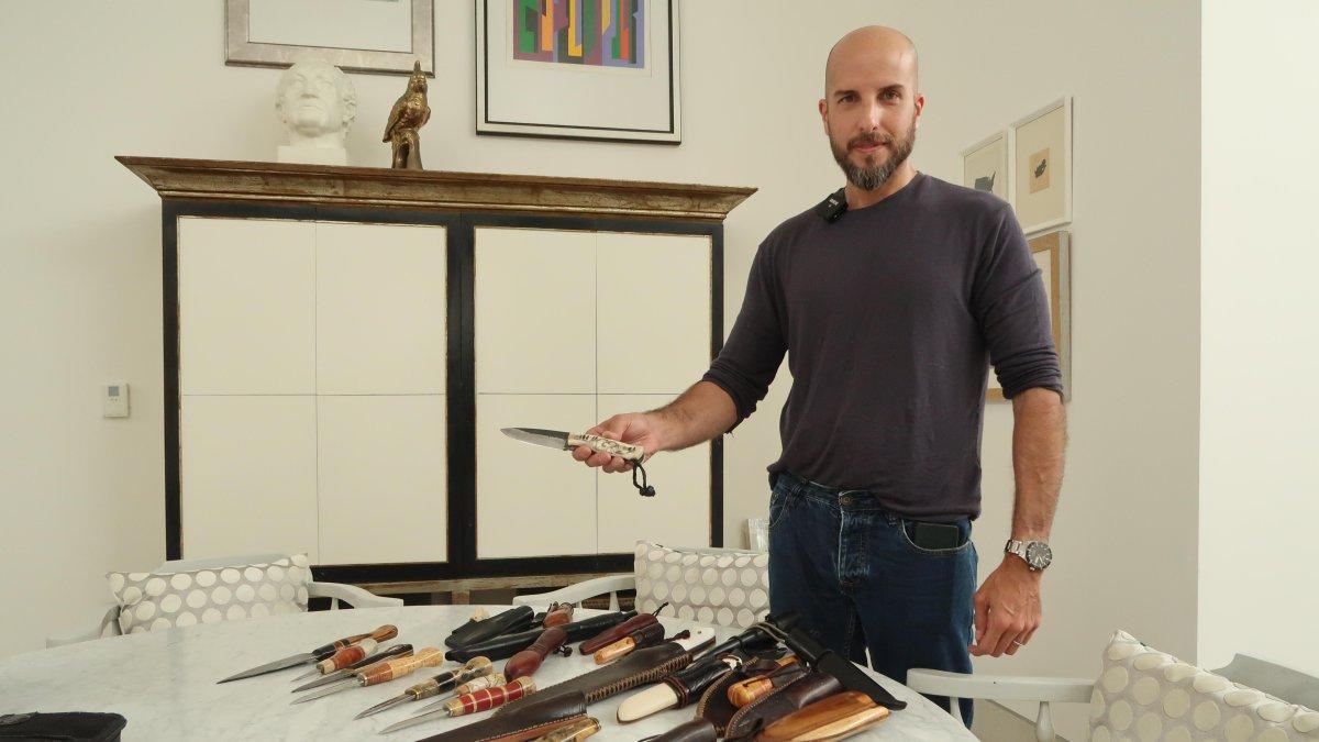 Amador, de 48 años, aprendió el proceso de elaboración a través de videos de Youtube y con el tiempo perfeccionó su técnica.