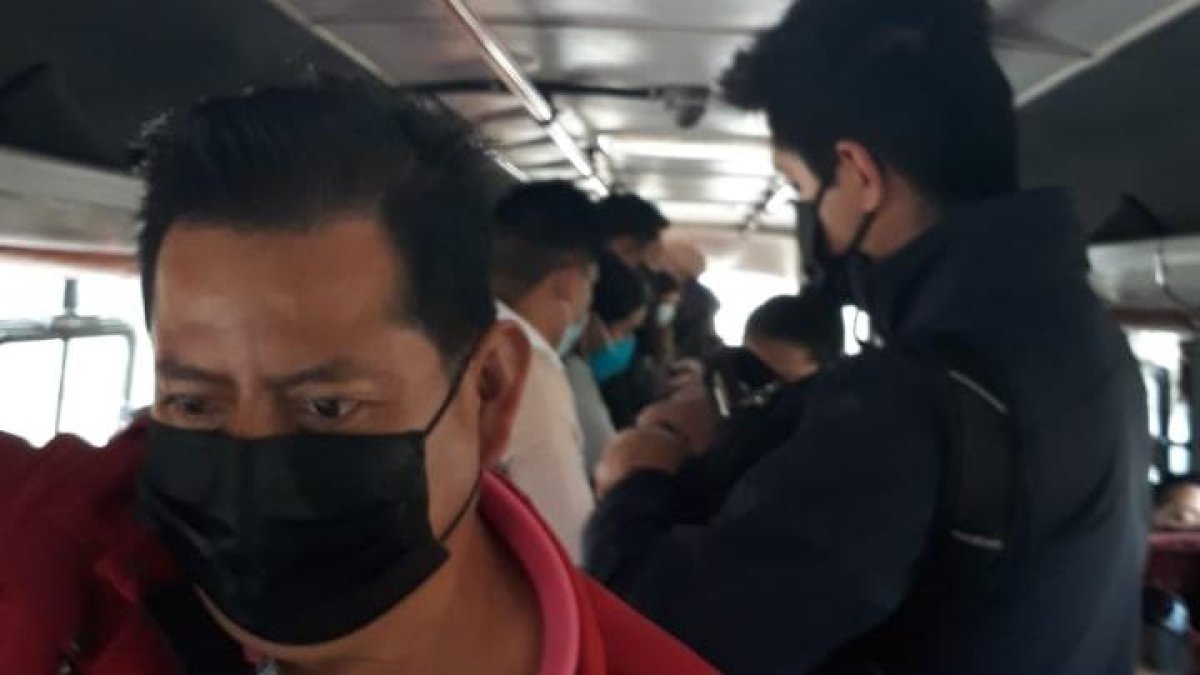 Aforo. En los buses de transporte interparroquial que se dirigieron a Quito, este lunes 24 de enero, no hubo control y el aforo fue más del 75 %.