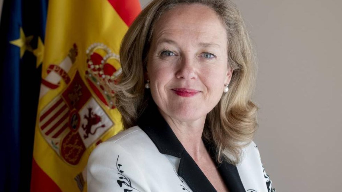 La vicepresidenta Nadia Calviño dice basta a la exclusión de mujeres en distintos eventos.