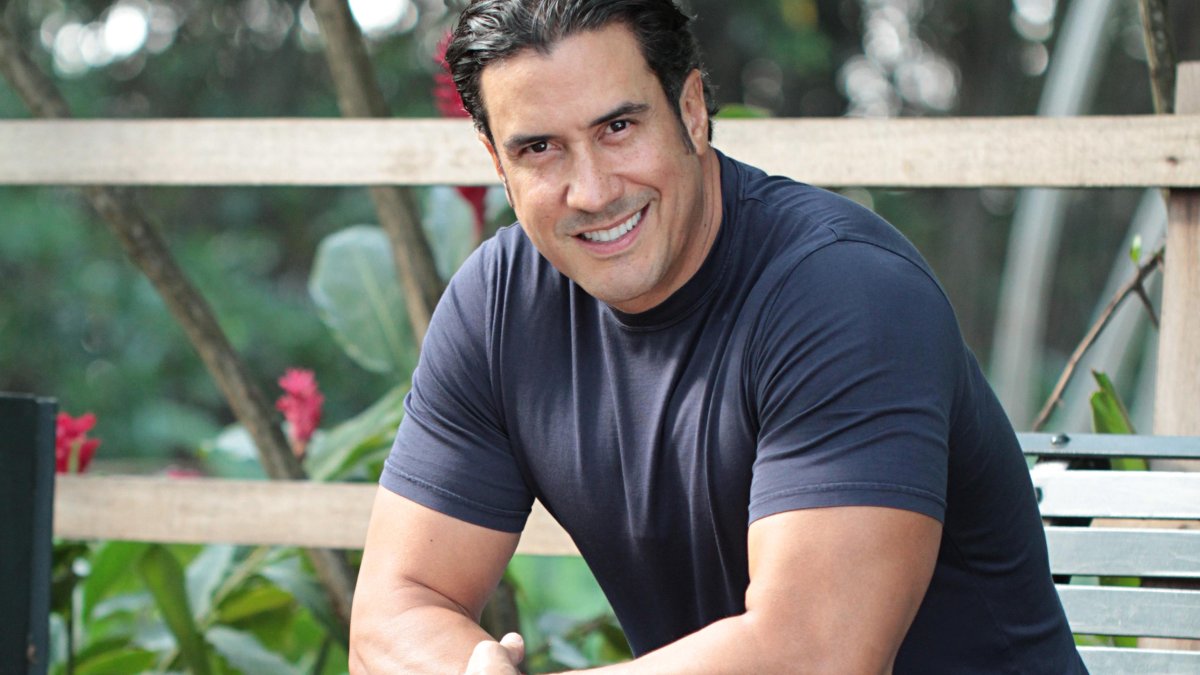 José Javier alista la entrega de los premios Verdes para el próximo abril en Miami.