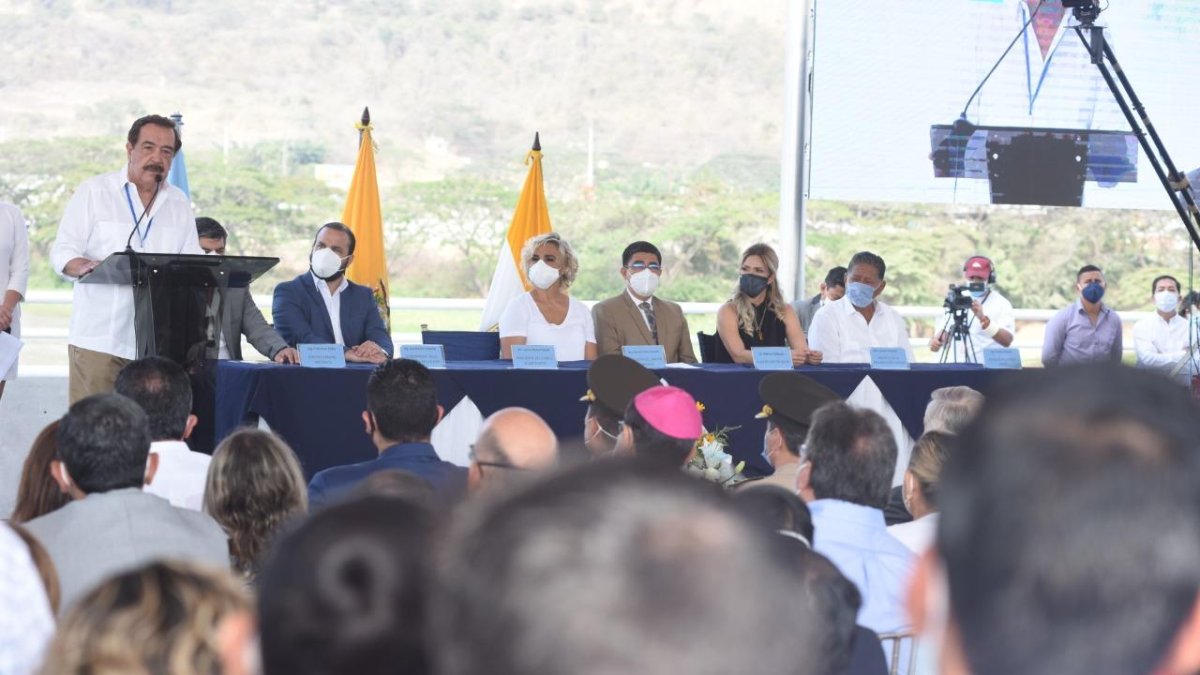 El exalcalde Jaime Nebot, en la inauguración del puente de Daule, en 2020.