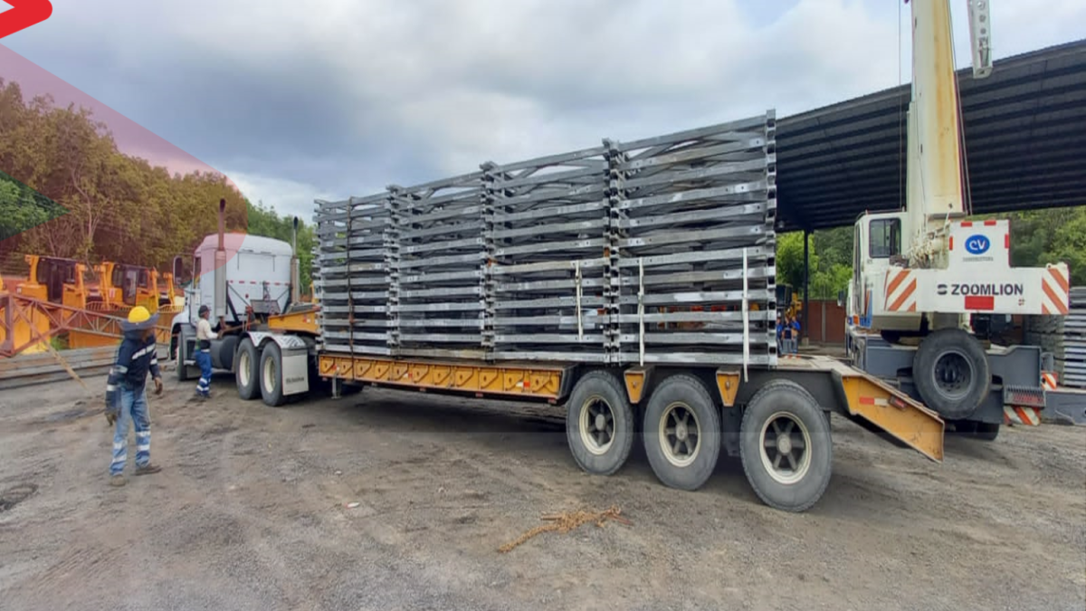 La semana pasada comenzaron a llegar las partes del puente bailey a la zona de inervención.