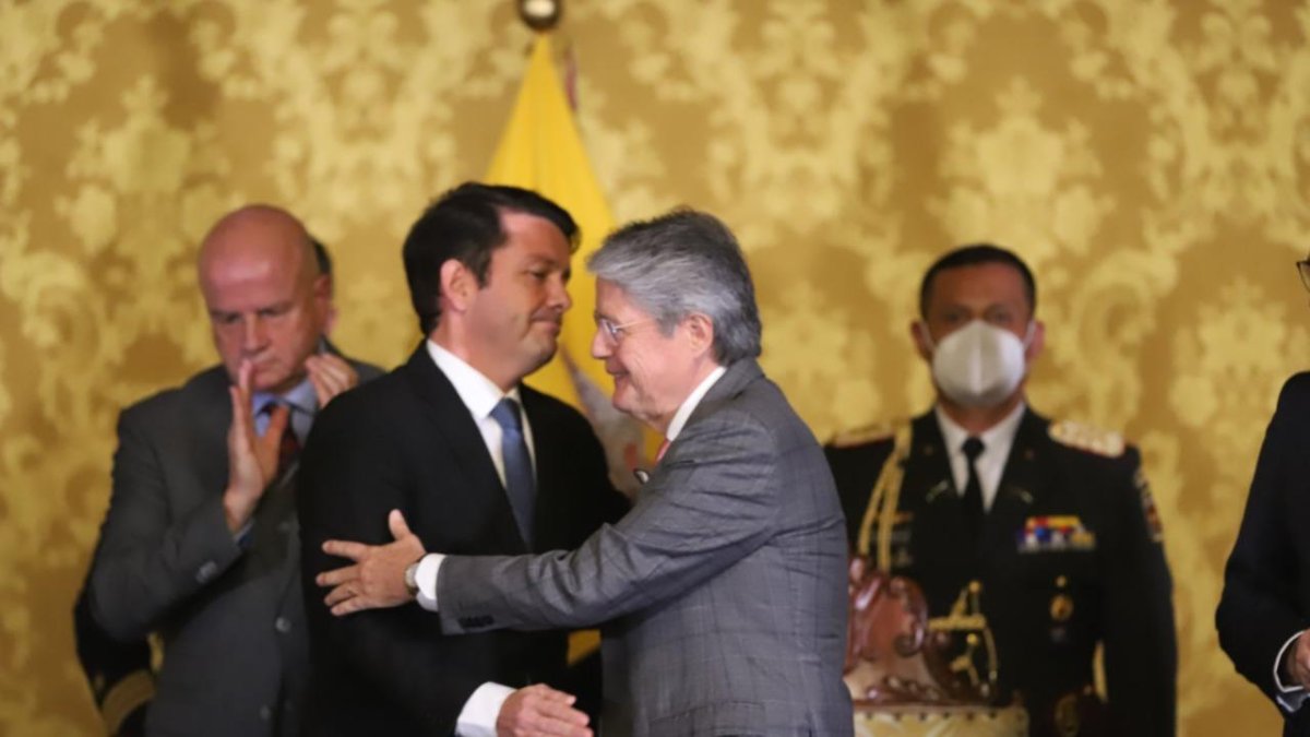 Acto. El presidente Guillermo Lasso posesionó ayer a los nuevos ministros en Carondelet.