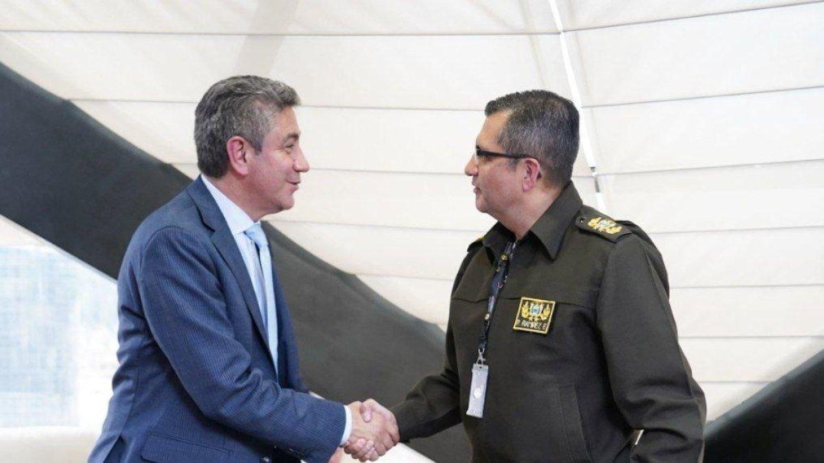 Reunión. Los directores del Consejo de la Judicatura (CJ), Fausto Murillo, y el director del SNAI, Pablo Ramírez, celebraron una reunión para tratar la entrega de beneficios penitenciarios. 