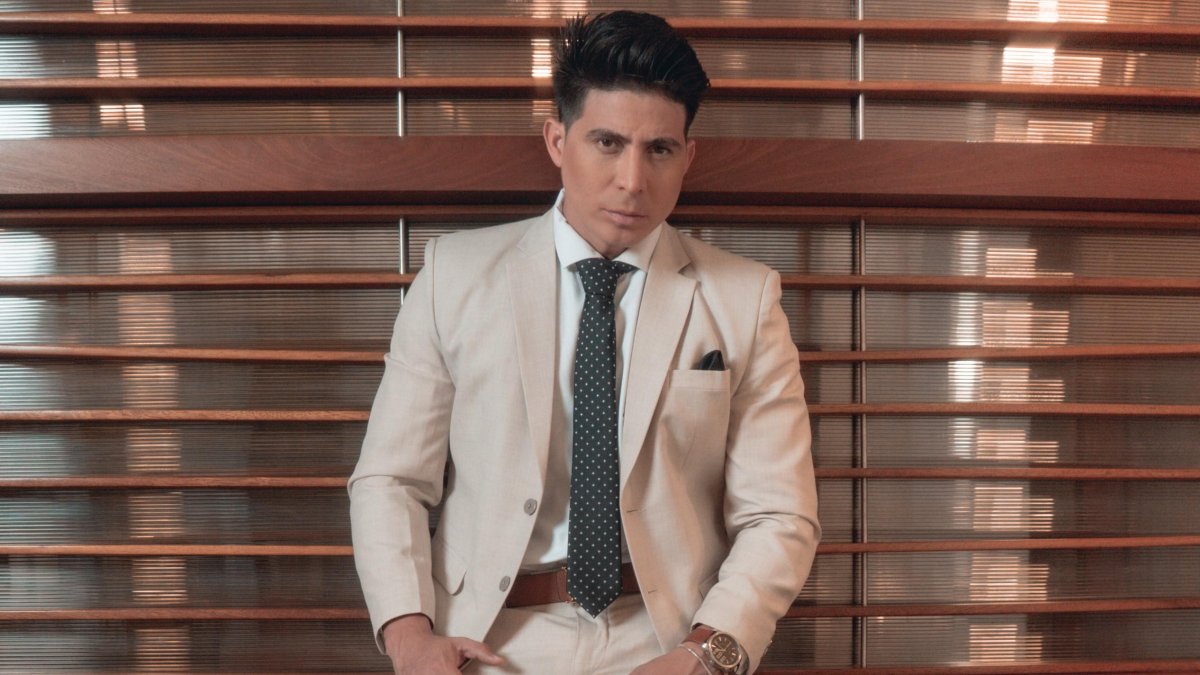 Diego interpretará a un pillo quien durante su huida, se hace pasar por un bombero.