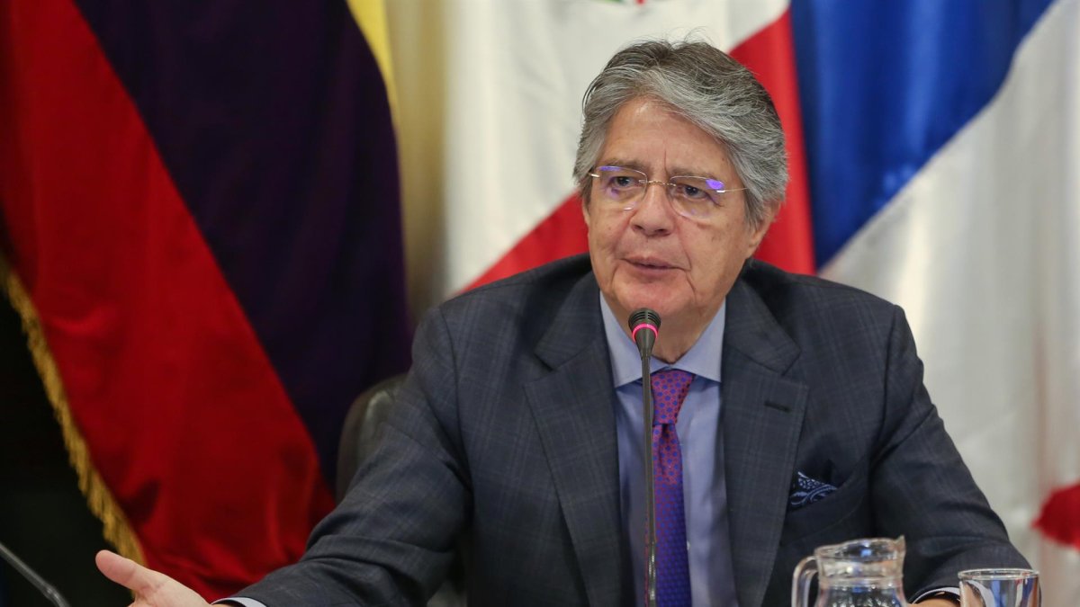 El presidente de Ecuador, Guillermo Lasso, anunció que no dará tregua a las bandas delincuencialdes que operan en el país.