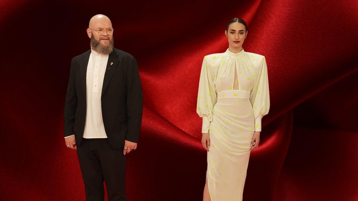 Darko Peric y Sandra Escacena, en su llegada a la alfombra roja.