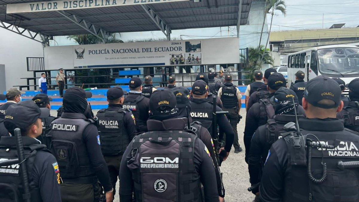 Uniformados de la Policía Nacional participaron de operativos en conjunto con militares durante el estado de excepción.