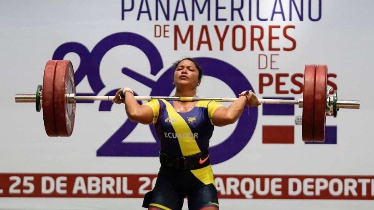 La pesista ecuatoriana Alexandra Escobar, a sus 41 años, cumplirá en Valledupar la marca histórica de seis participaciones en Juegos Bolivarianos