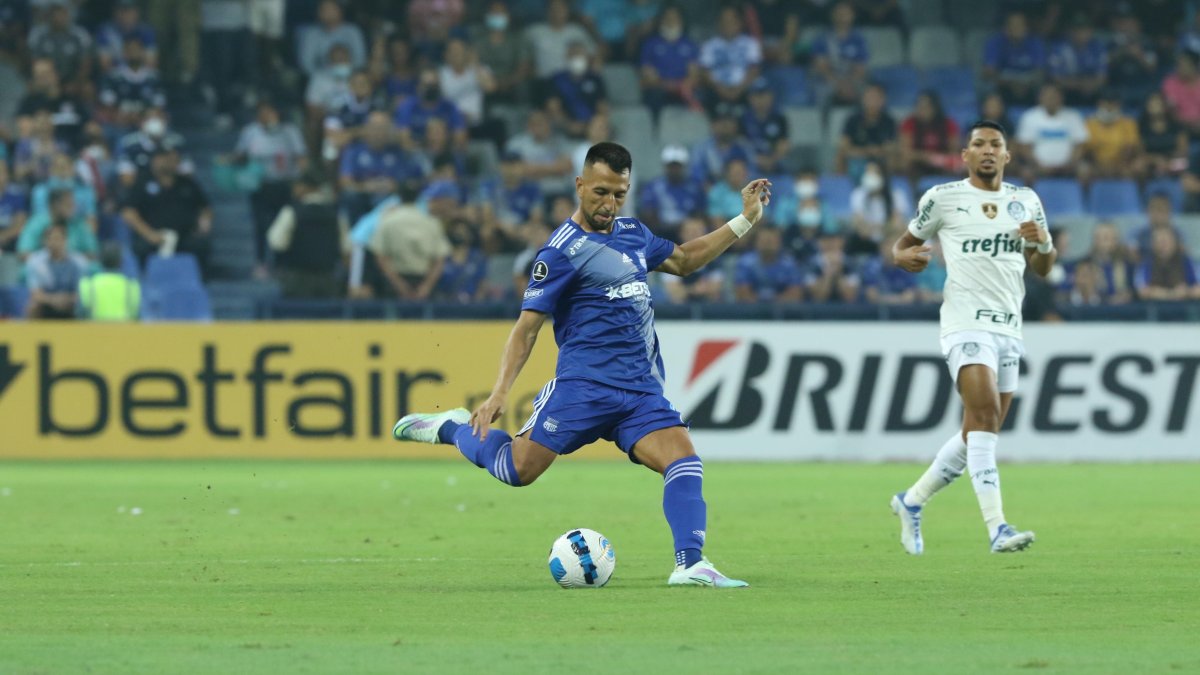 Aníbal Leguizamón se ha recuperado de un par de lesiones durante esta campaña y ahora le toca superar una más en la rodilla.