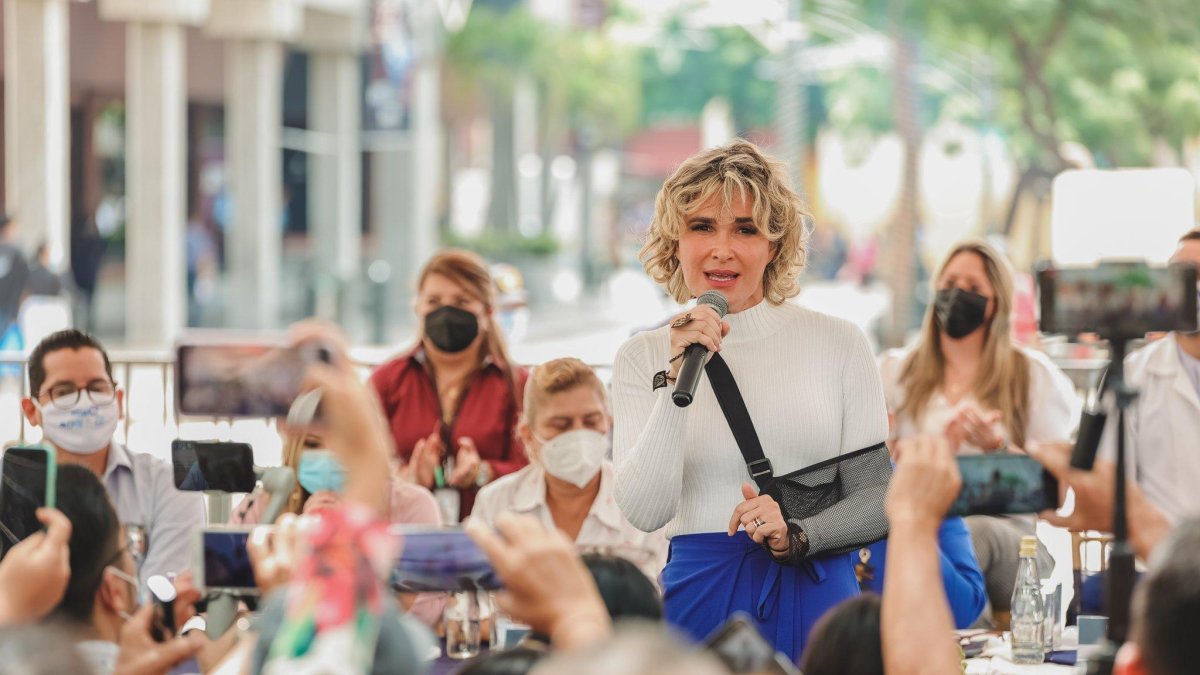 El 11 de julio pasado, Viteri publicó un comunicado sin firma en sus redes sociales como respuesta a la investigación de Diario EXPRESO. Señaló que es parte de 