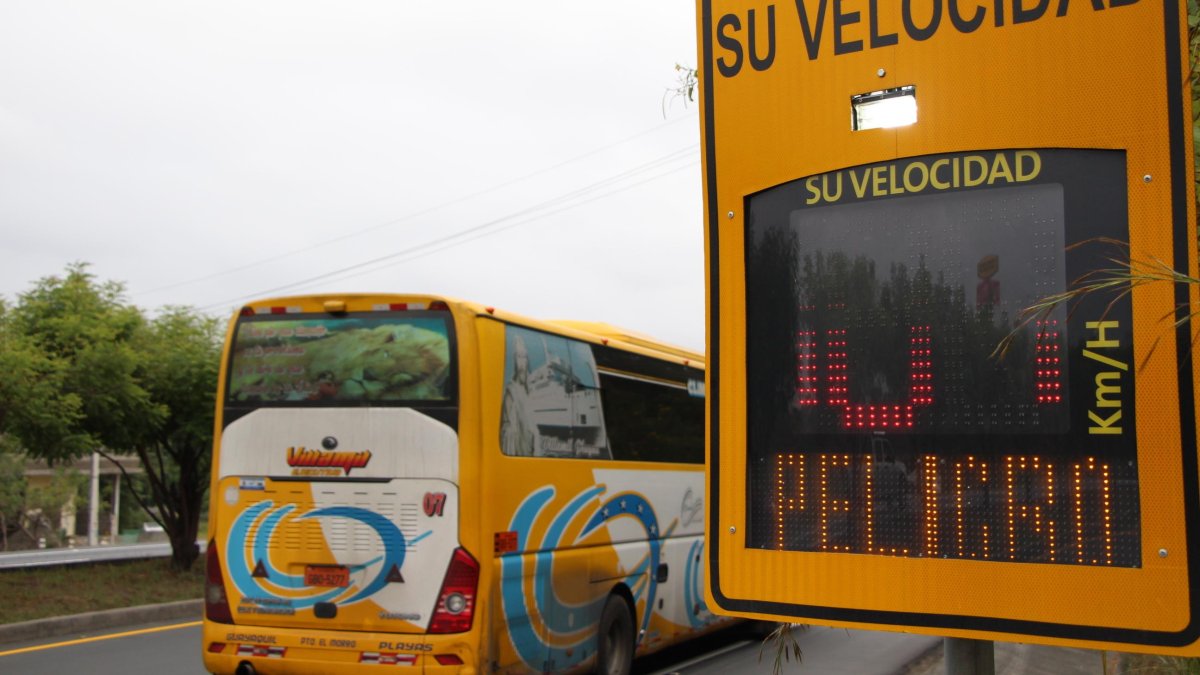 Daño Algunos artefactos se encuentran dañados. No muestran la velocidad completa, están torcidos o marcan un valor incorrecto.