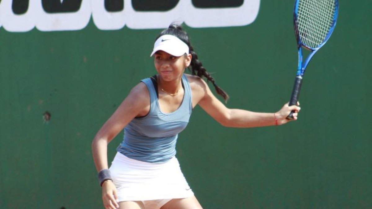 Bárbara Olvera, campeona singles y dobles en 16 años.