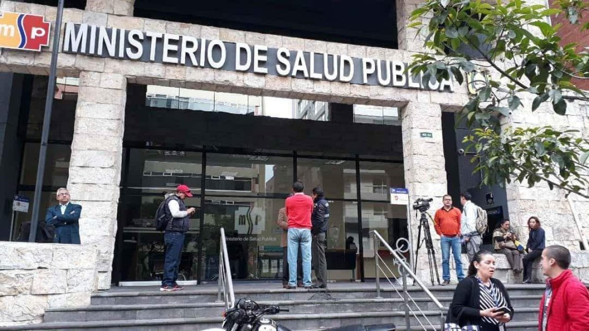 Referencia.Es la fachada de un edificio del Ministerio de Salud Pública.