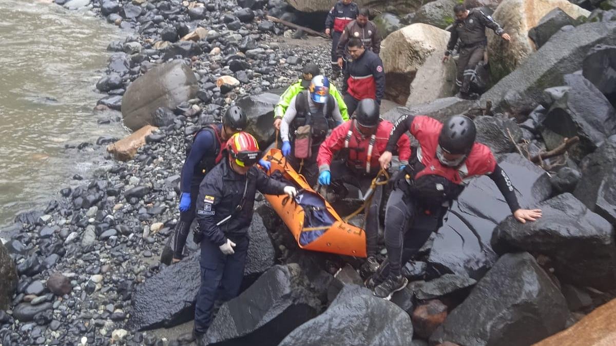 El cuerpo fue localizado entre unas rocas en Río Verde de Baños