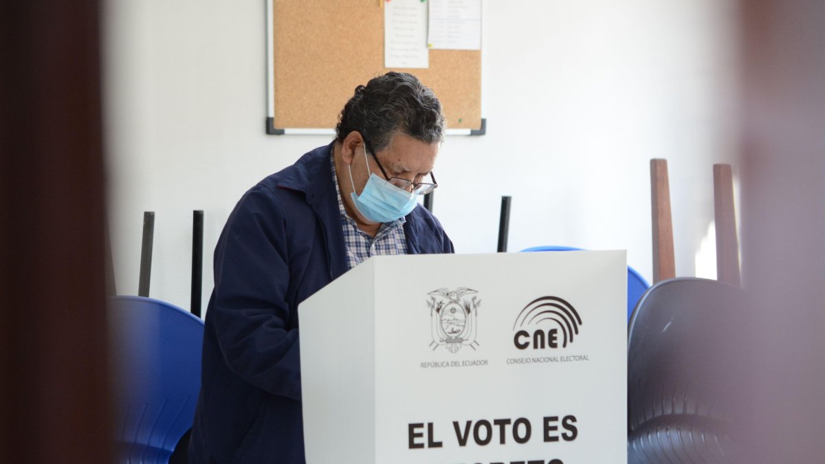 El próximo 5 de febrero, los ecuatorianos deberán acudir a las urnas para renovar a sus autoridades locales y vocales del Consejo de Participación.