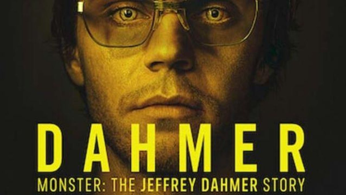 Imagen promocional de Monstruo: la historia de Jeffrey Dahmer de Netflix