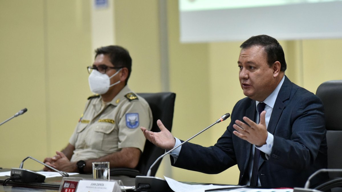 Juan Zapata venía dirigiendo el ECU 911 y el Comité de Operaciones de Emergencia.