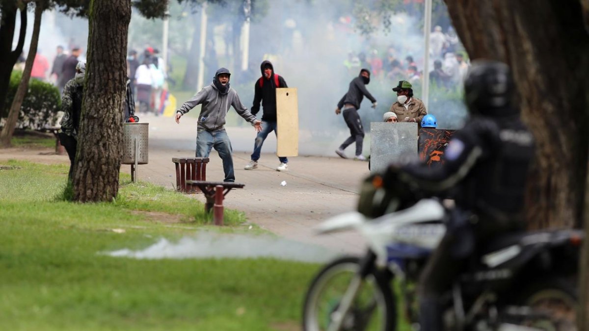 Durante 18 días de registraron enfrentamientos entre policías y manifestantes, especialmente en Quito.