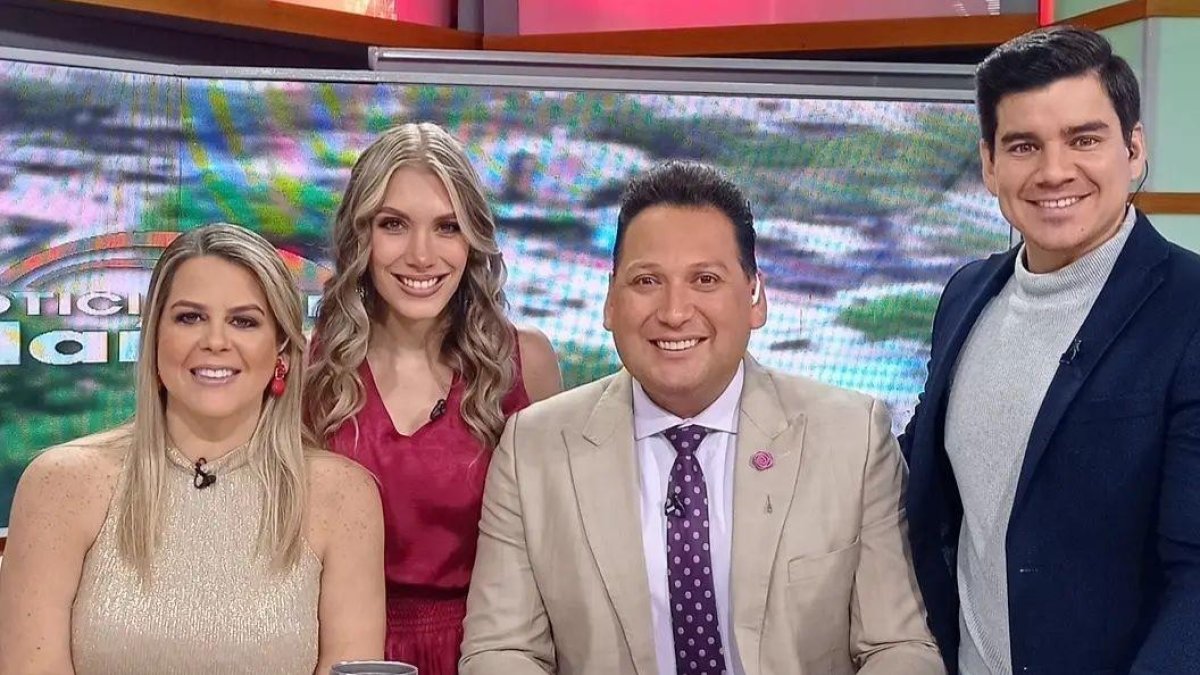 La Nena con Emiliana Valdez, José Luis Arévalo e Isaac Delgado.