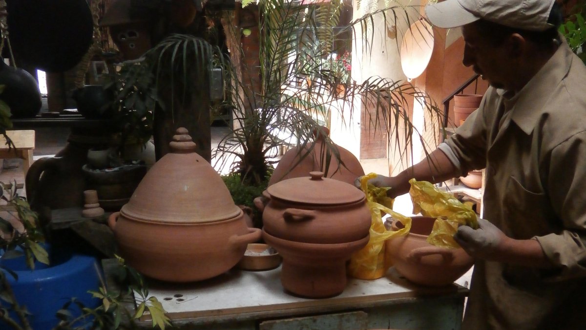 El quehacer. En abril de este año, la Asociación de Ceramistas del Ecuador cumplió su primer recorrido por la ruta.